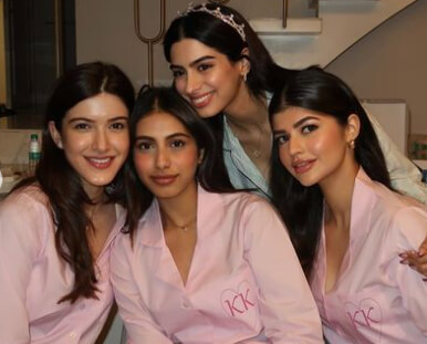 Anjini Dhawan Friends
