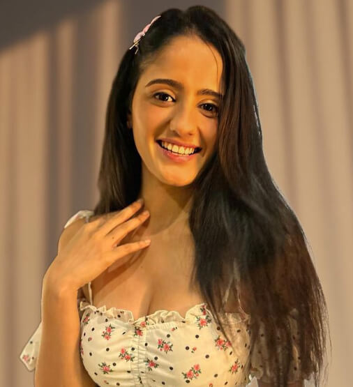 Ayesha Singh Biography